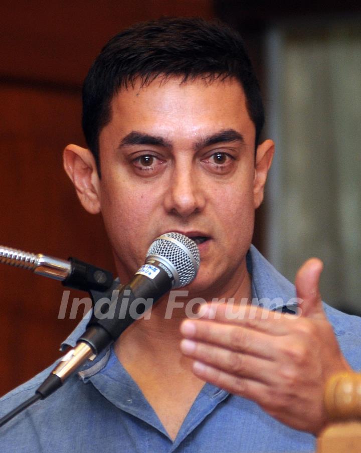 Aamir Khan at the road safety seminar