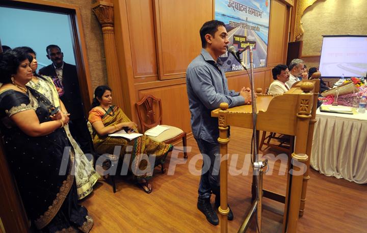 Aamir Khan at the road safety seminar