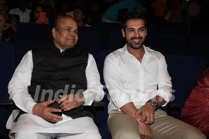 Maharashtra's Governor Mr. K.Sankaranarayanan and John Abraham at Pratibimb NGO Event