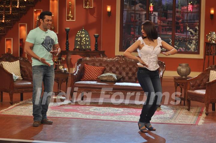 Jai Ho Promptions on Comedy Night With Kapil