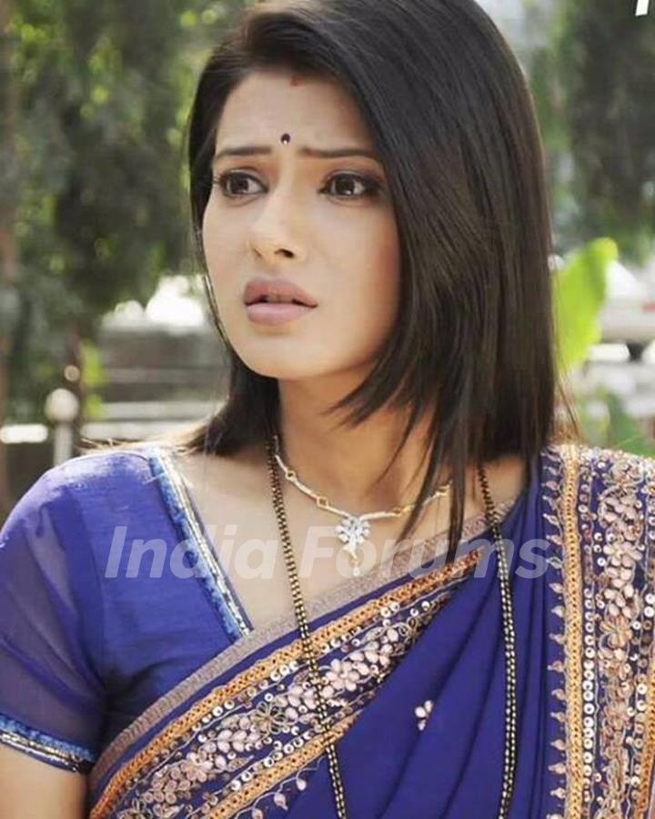 Kratika Sengar as Aarti Yash Scindhia