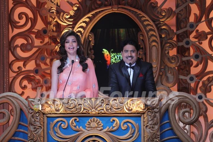 Karishma Tanna & Sailesh Lodha were at SAB Ke Satrangi Parivaar Awards