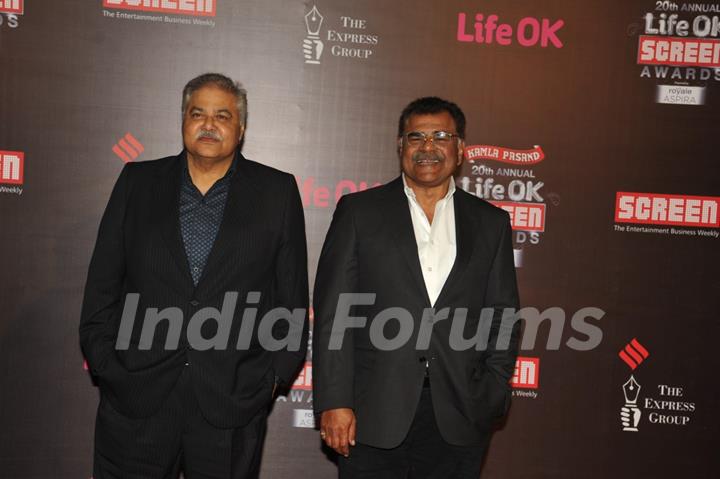 Satish Shah and Sharat Saxena at the 20th Annual Life OK Screen Awards