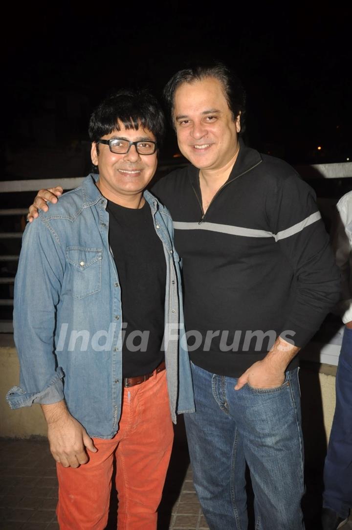 Sudesh Lahiri and Mahesh Thakur watch SHOLAY 3D with the JAI HO team