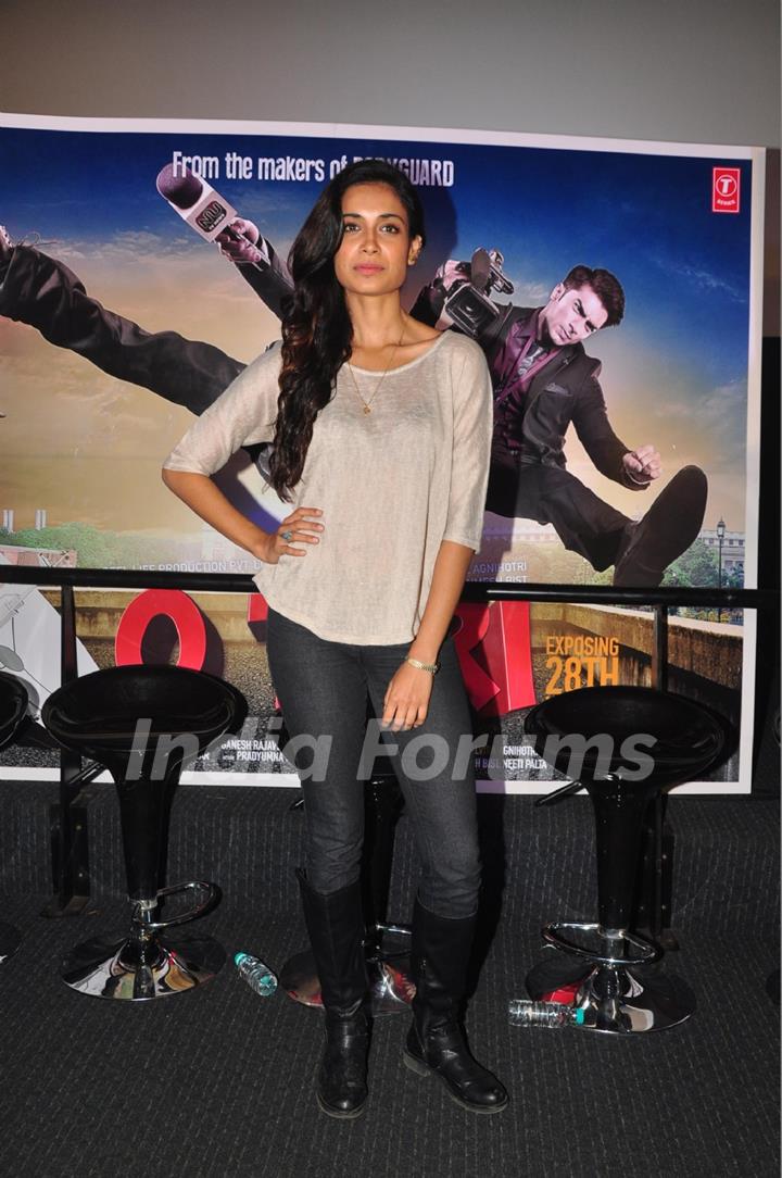 Sarah Jane Dias at the First Look of 'O Teri'