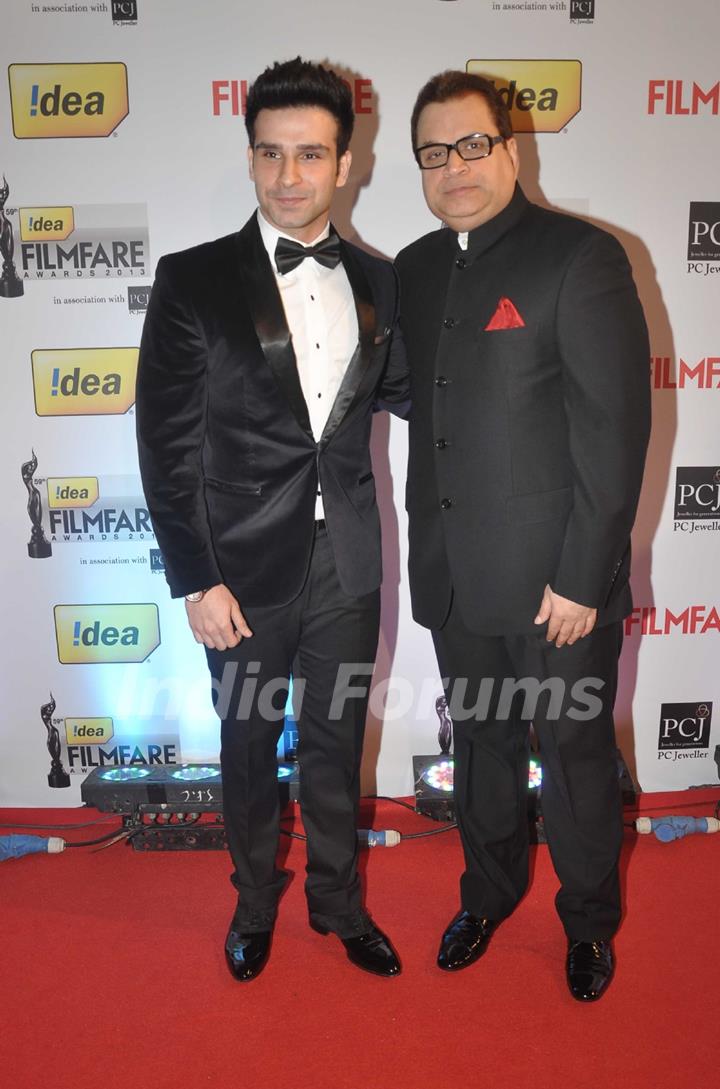 Girish Kumar and Ramesh Taurani were at the 59th Idea Filmfare Awards 2013
