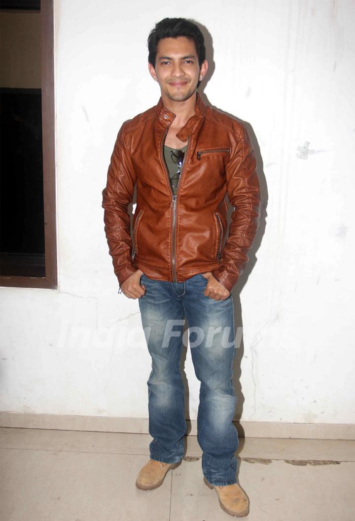 Aditya Narayan promotes Heartless