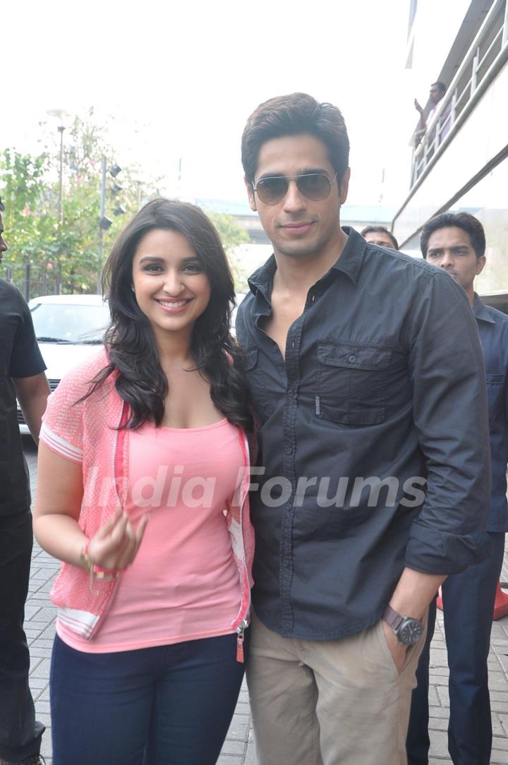 Sidharth Malhotra and Parineeti Chopra at the Promotions of Hasee Toh Phasee