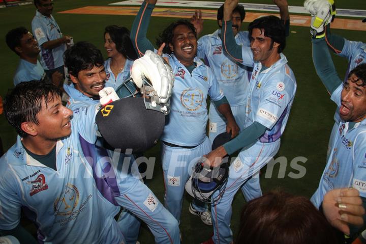 Bhojpuri Dabanggs celebrate thier win