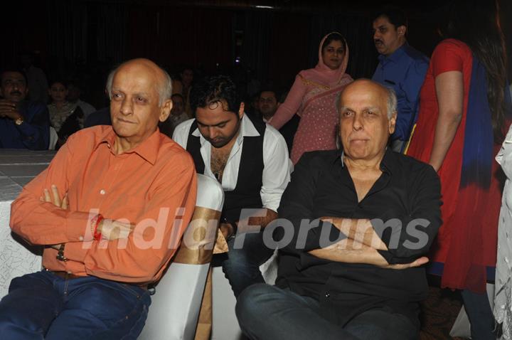 Mukesh and Mahesh Bhatt were seen at the Press Meet of Ye Rab