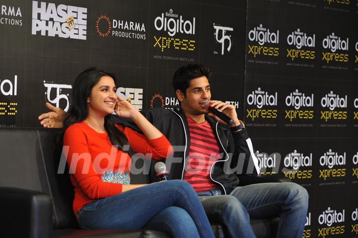 Parineeti and Sidharth at the Launch of film 'Hasee to Phasee' App