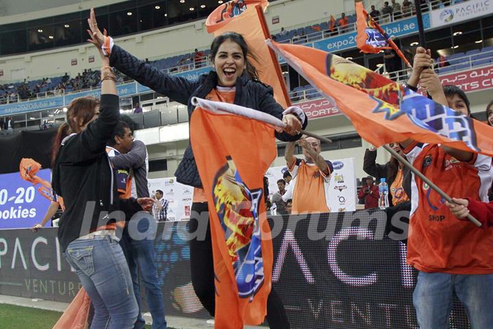 Genelia celebrates Veer Marathi's win