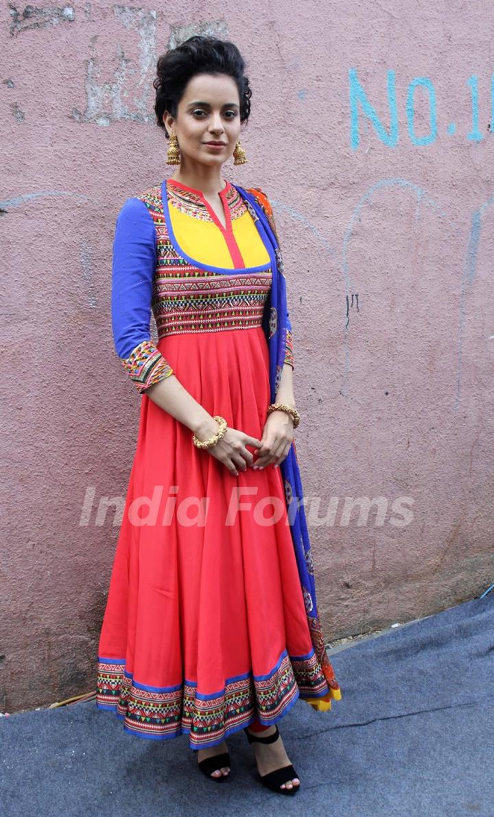 Kangana at the Promotions of 'Queen' on India's Got Talent Season 5