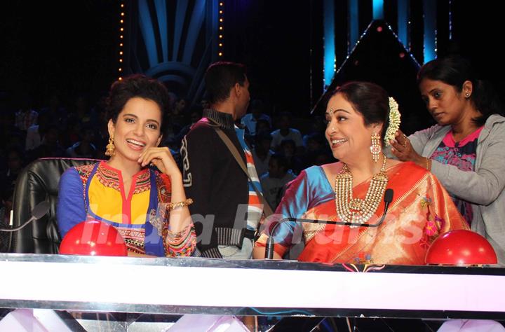 Kangana Ranaut and Kirron Kher on India's Got Talent Season 5