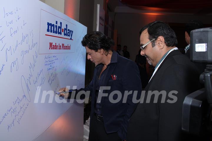 Shahrukh Khan at the MiD-DAY relaunch