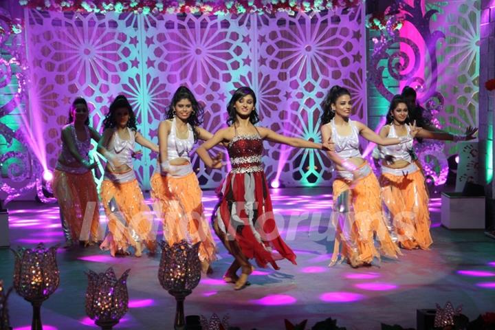 Shakti Mohan performs at the 'No More Kamzor' event