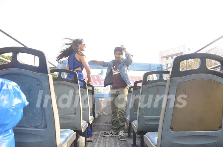 Promotions of Main Tera Hero in a city bus