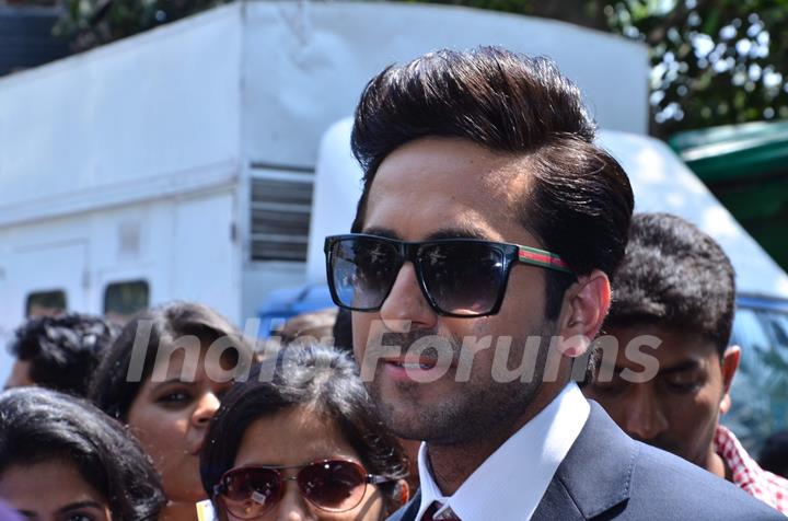 Ayushmann performs a corporate flash mob