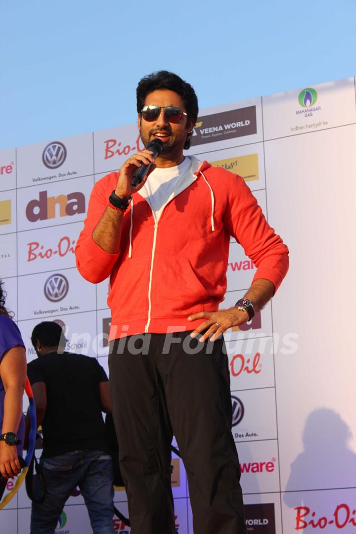 Abhishek Bachchan was at the DNA 'I Can' Women's Half Marathon 2014