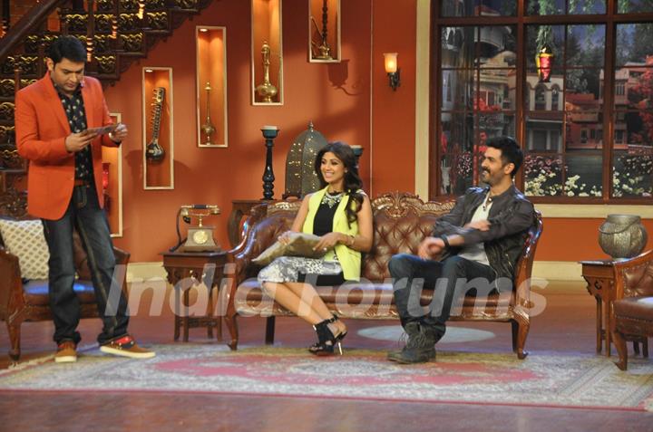 Promotion of Dishkiyaoon on the sets of Comedy Nights with Kapil