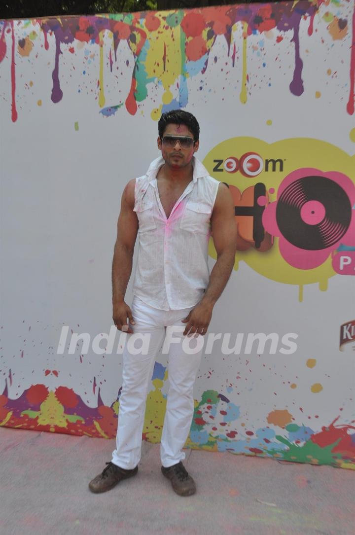 Siddharth Shukla was at the Zoom Holi Party