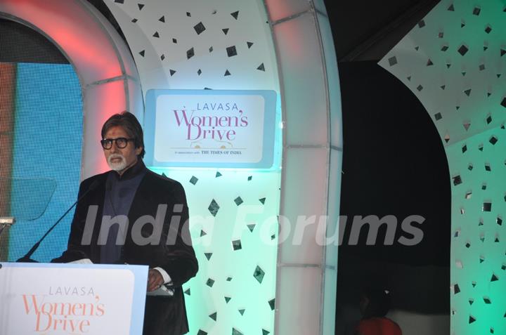 Amitabh Bachchan addresses at Lavasa Woman Drives Awards 2014