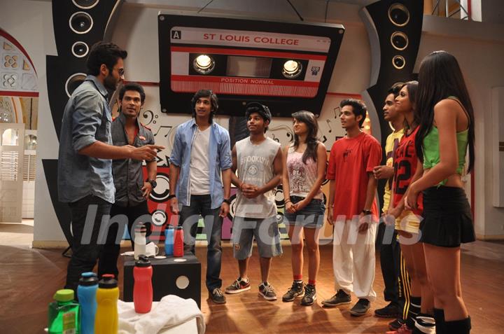 Jackky Bhagnani at the Promotion of 'Youngistaan' on  Dil Dosti Dance