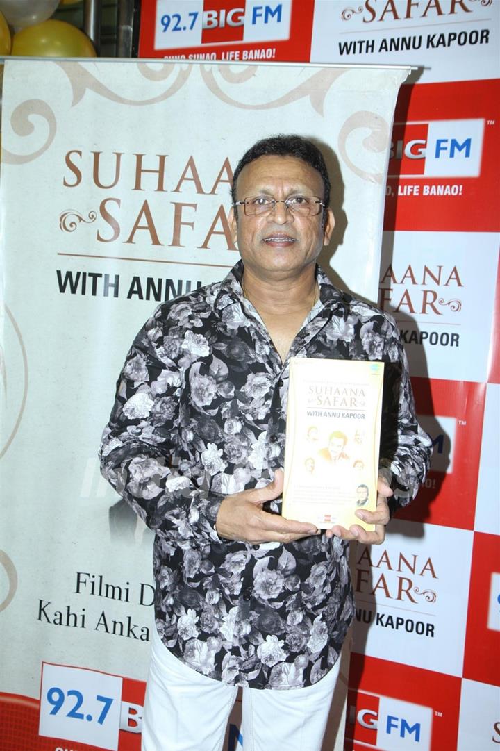 Annu Kapoor during the celebration of 92.7 BIG FM's radio show Suhaana Safar