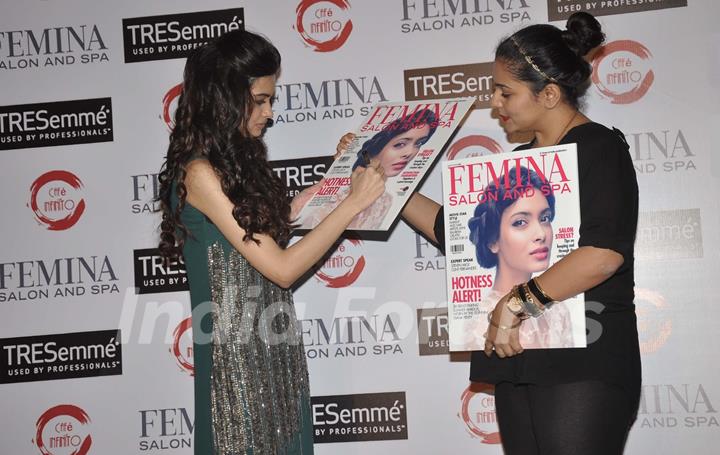 Diana Penty signs the Cover at the launch of Femina Salon & Spa magazine