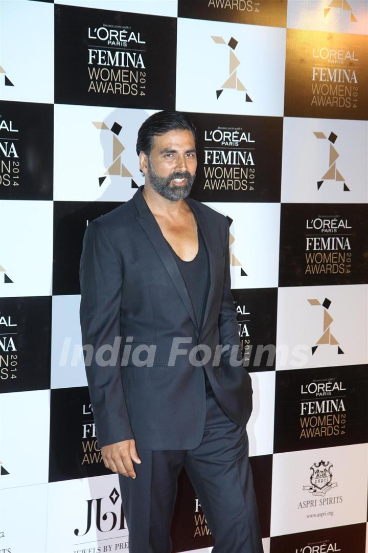 Akshay Kumar at the L'Oreal Paris Femina Women Awards 2014