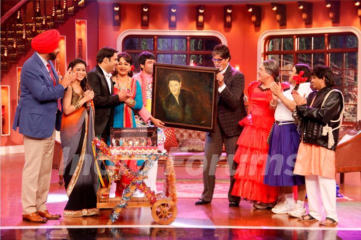 Big B gifts Kapil a portrait of himself