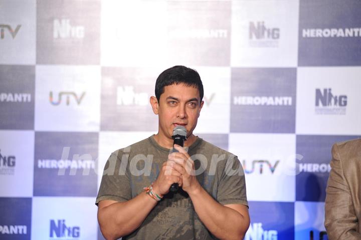 Aamir Khan addresses the Trailer launch of Heropanthi