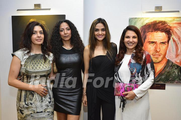 Shweta Shetty and Madhoo were at Nawaz Modi Singhania's art show