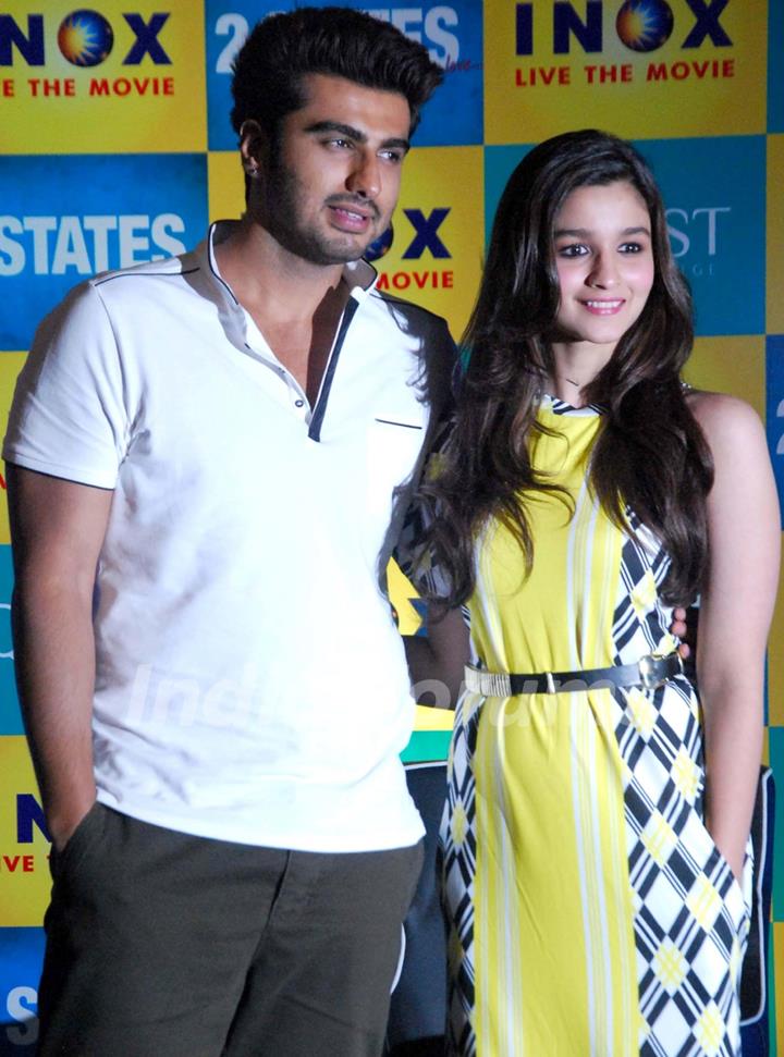 Arjun and Alia at '2 States' - press conference in Kolkota