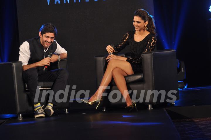 Deepika Padukone and Gaurav Kapur share a laugh