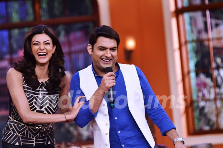 Kapil Sharma sings to Sushmita Sen on Comedy Nights with Kapil