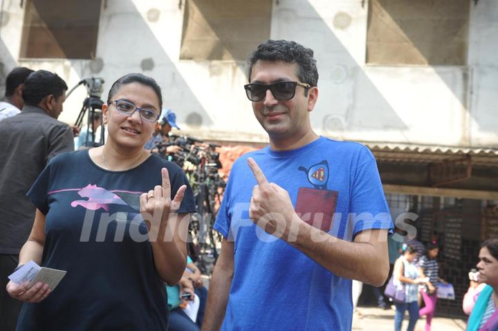 Kunal Kohli votes at a polling station in Mumbai