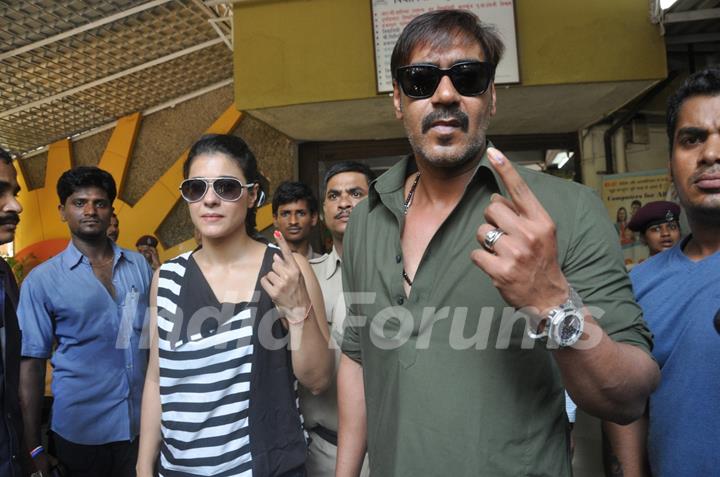 Kajol and Ajay Devgn show their inked fingures