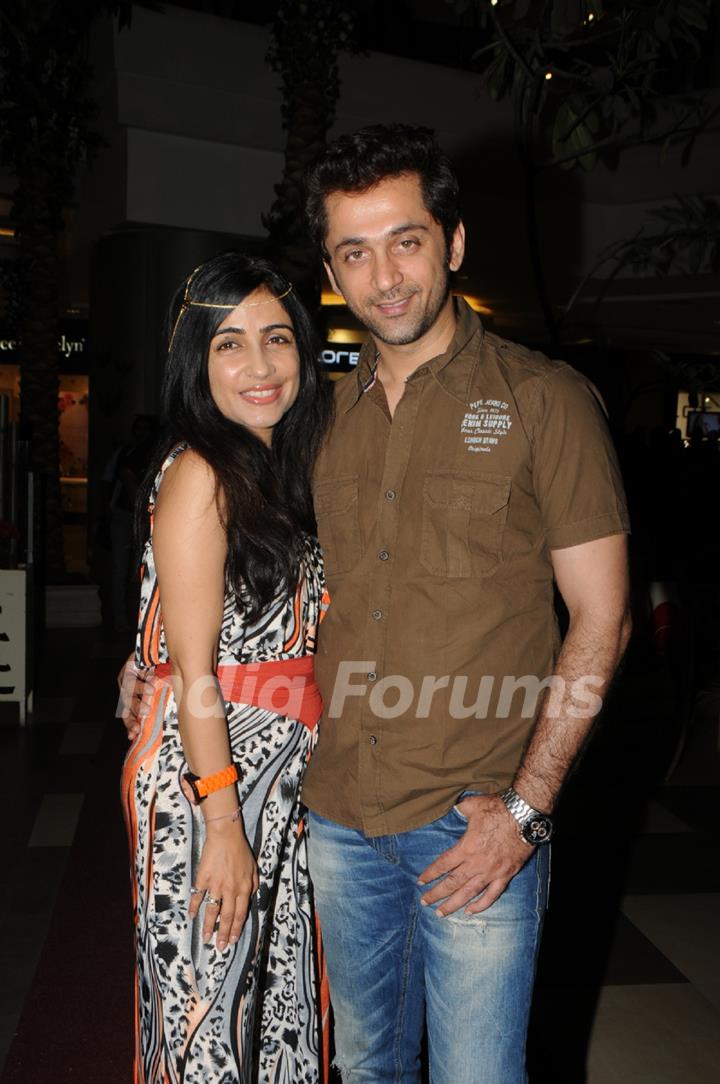 Shibani Kashyap with her husband was seen at the Launch of Signature Collection of Earth 21