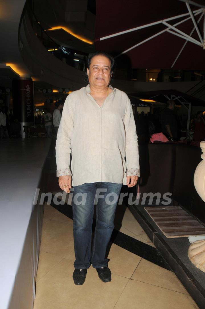 Anup Jalota at the Launch of Signature Collection of Earth 21