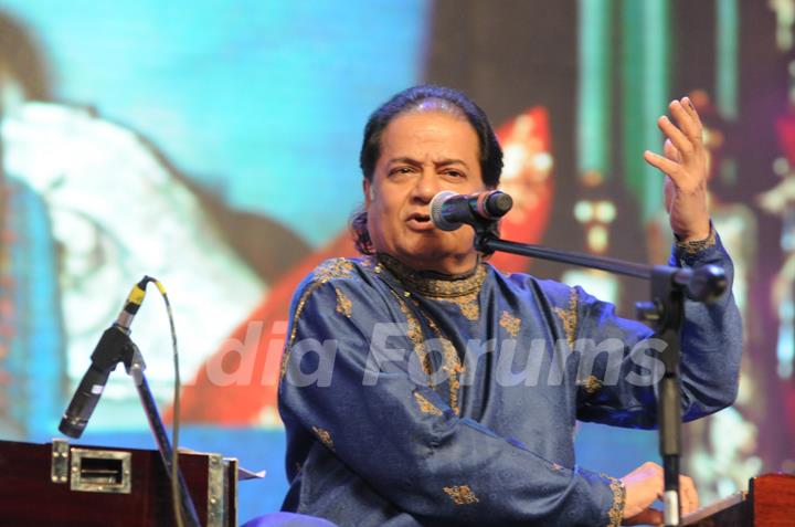 Anup Jalota performs at the  Tribute to the Legend of Pure Love concert