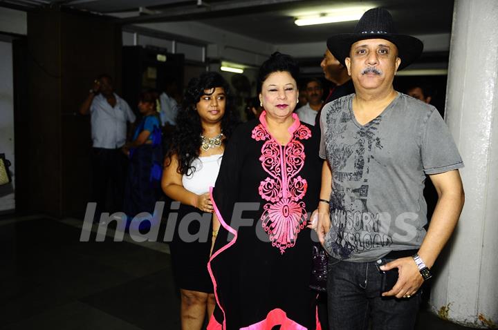 Rajesh Puri with family at the Premiere of the play 'Hum Do Hamare Woh'