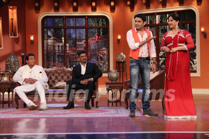 Promotion of Koelaachal at Comedy Nights With Kapil