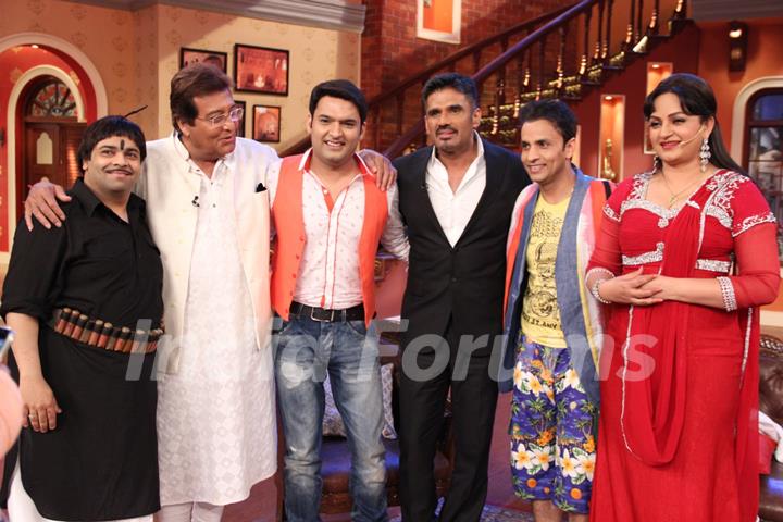 Promotion of Koelaachal at Comedy Nights With Kapil