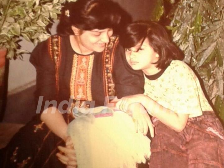 Aashka Goradia with her Mom