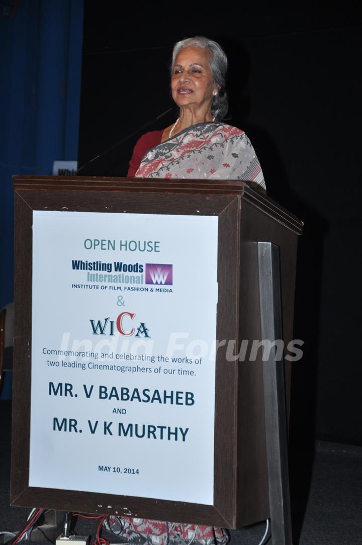 Waheeda Rehman was at the Tribute to Bollywood's veteran photographers V.K. Murthy & V.Babasaheb