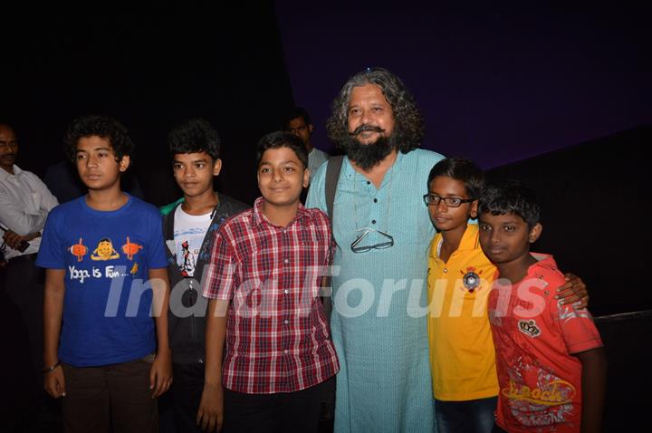 Amole and Partho Gupte at the Hawaa Hawaai screening visit