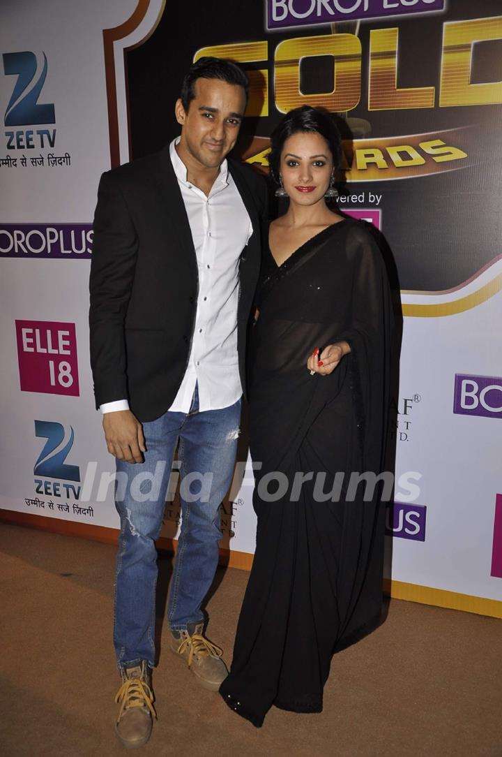 Anita Hassanandani was seen with her husband at the Boroplus Zee Gold Awards 2014