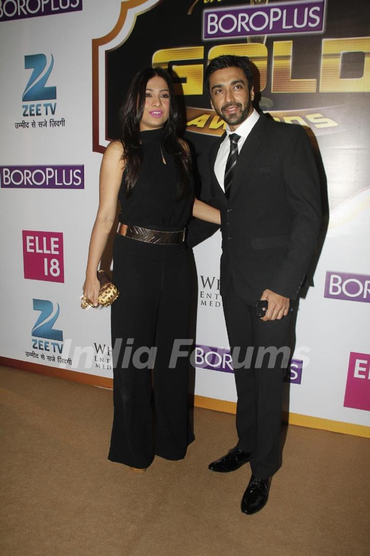 Ashish Chowdhry and Samita Bangragi at the Boroplus Zee Gold Awards 2014