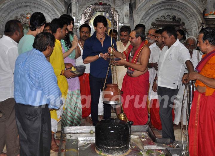 Tiger Shroff and Kriti Sanon at Babulnath Temple